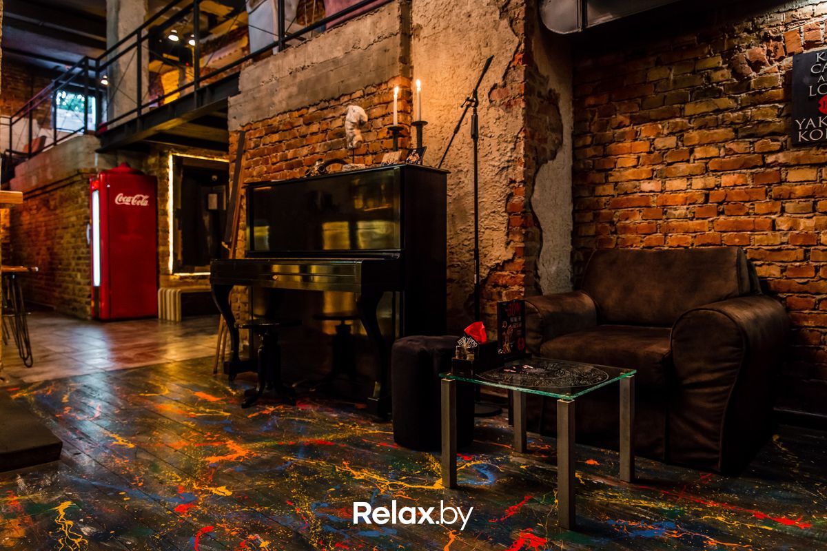 Интерьер Бар-кальянная «HookahPlace Lounge Bar Yakuba Kolasa (ХукаПлейс Лаунж Бар Якуба Коласа)» - фото 4758653